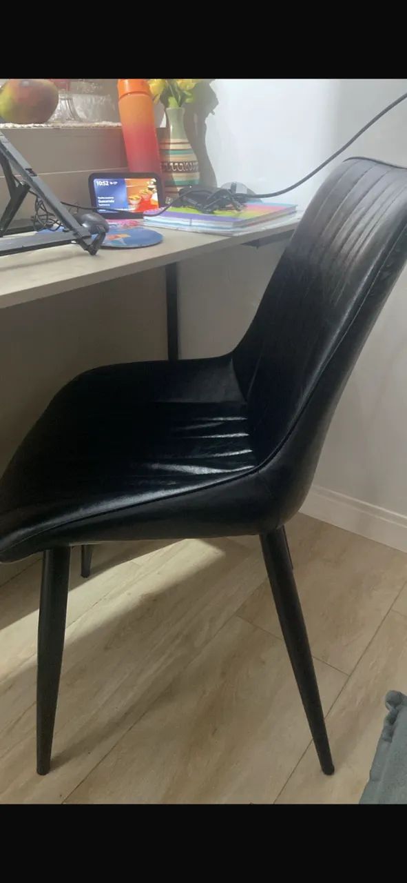 Cadeira de couro 