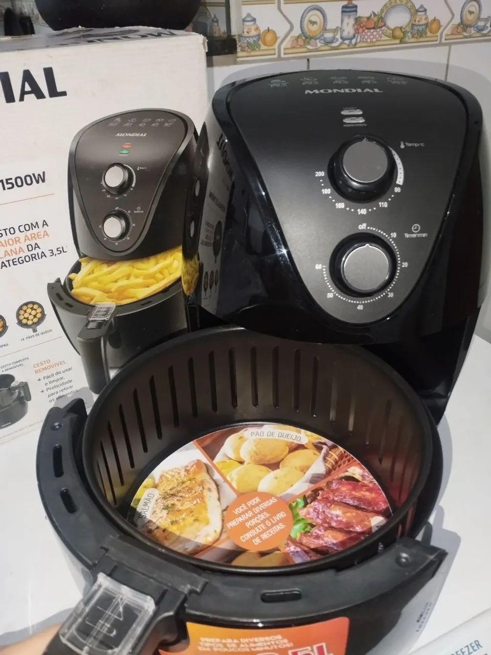 Vende-se air fryer mondial nova
