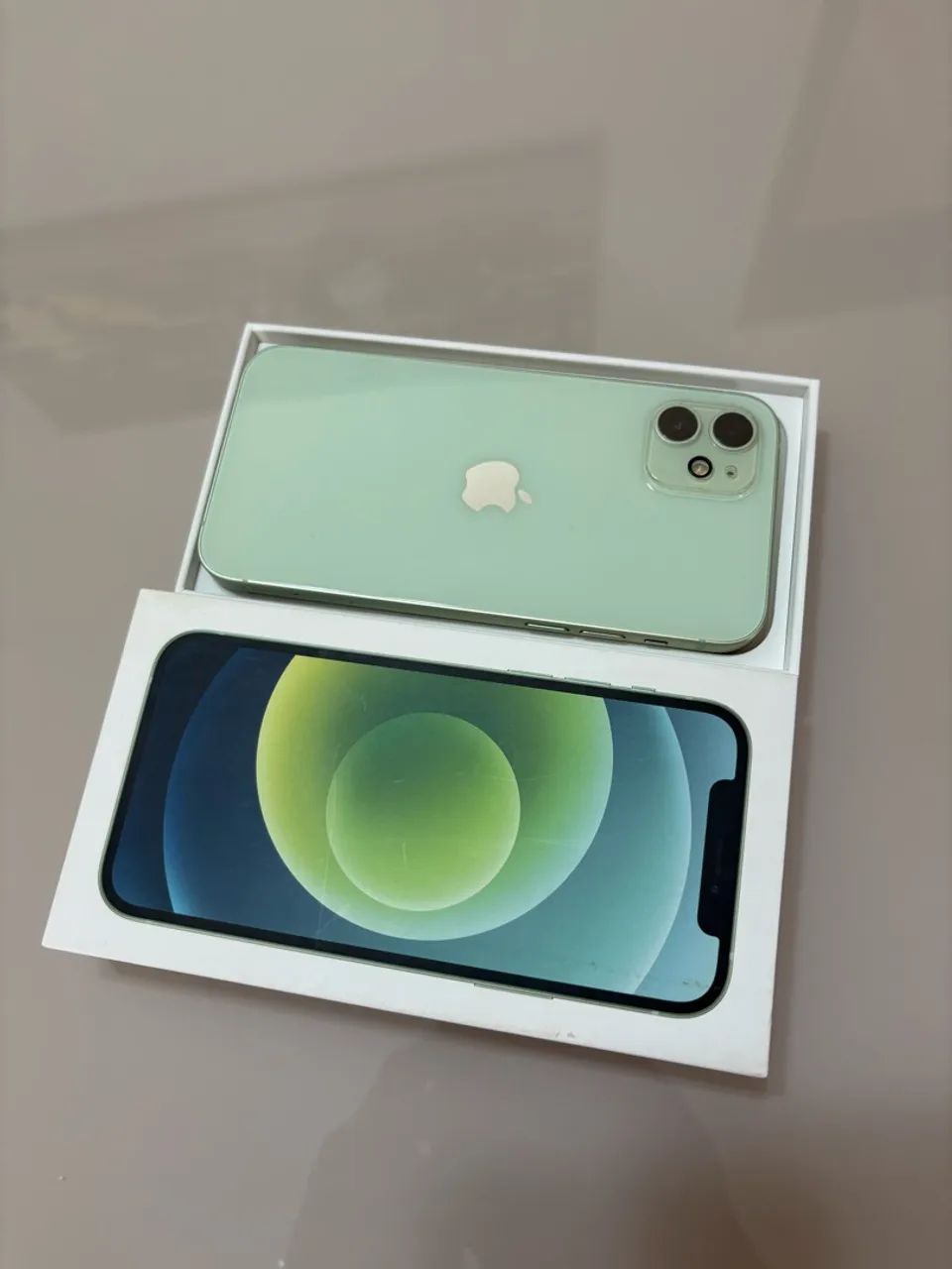 iPhone 12 Green