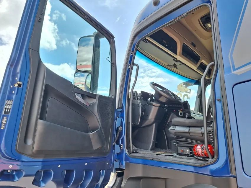 MB ACTROS 2548 ANO 2022/2023 EDICAO LIMITADA. - Foto 7