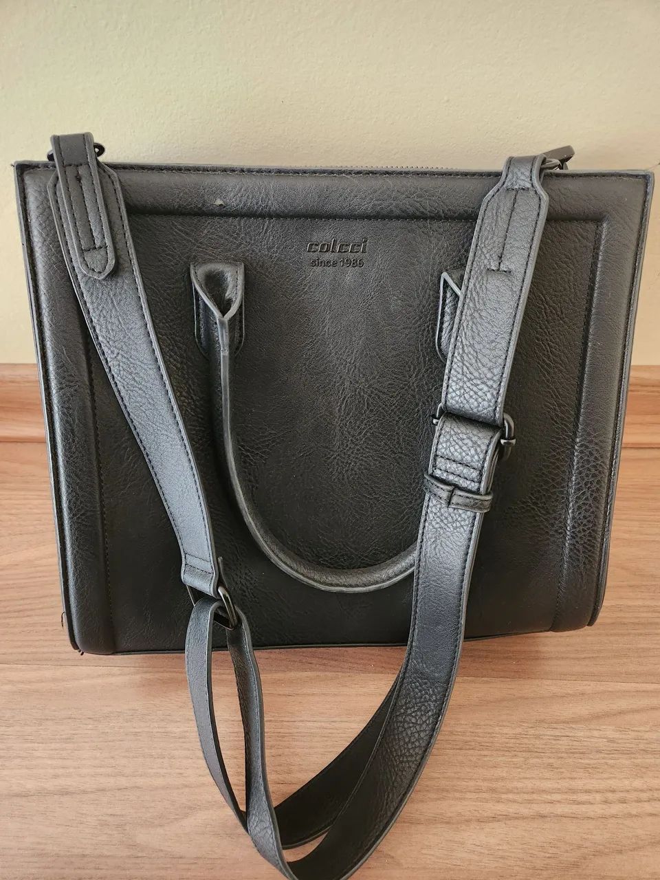 Bolsa preta Colcci