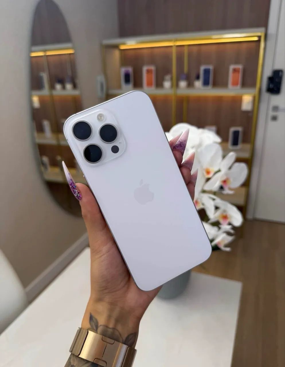 iPhone 16 pro max titânio branco 256 gb  - Foto 3