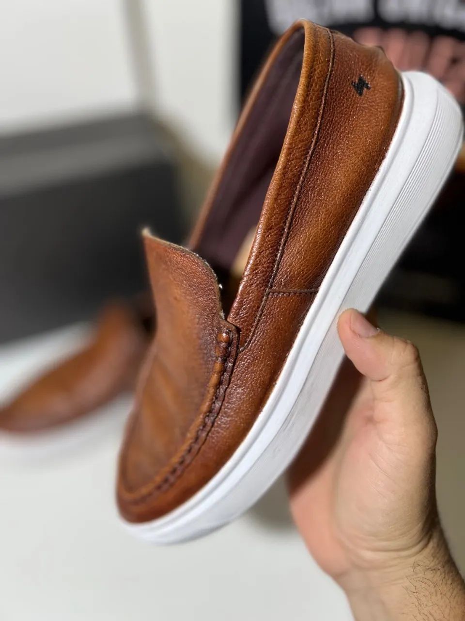 tenis mocassim DLT usado SEMINOVO 39 