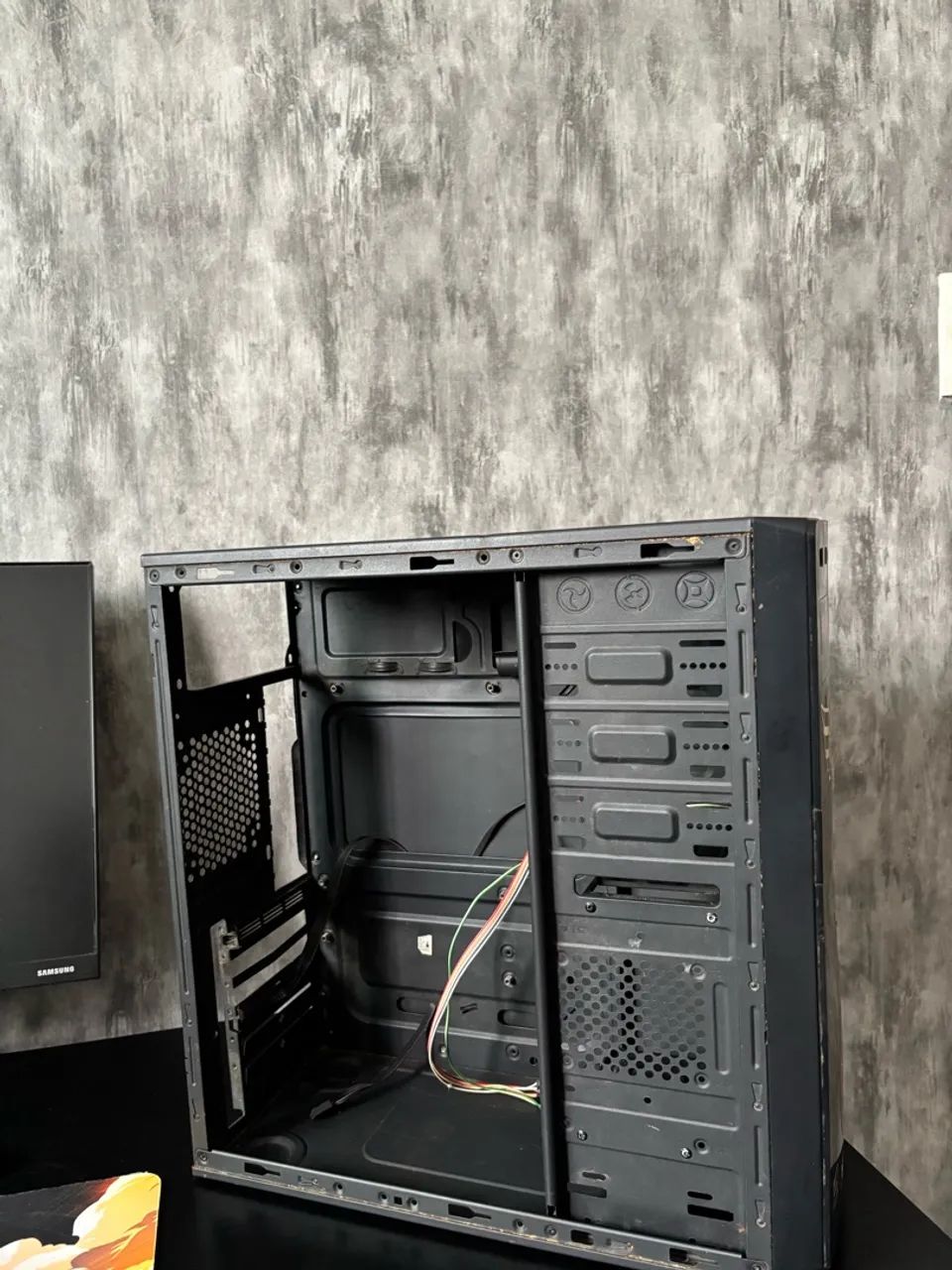 Gabinete gamer pra vender logo - Foto 3