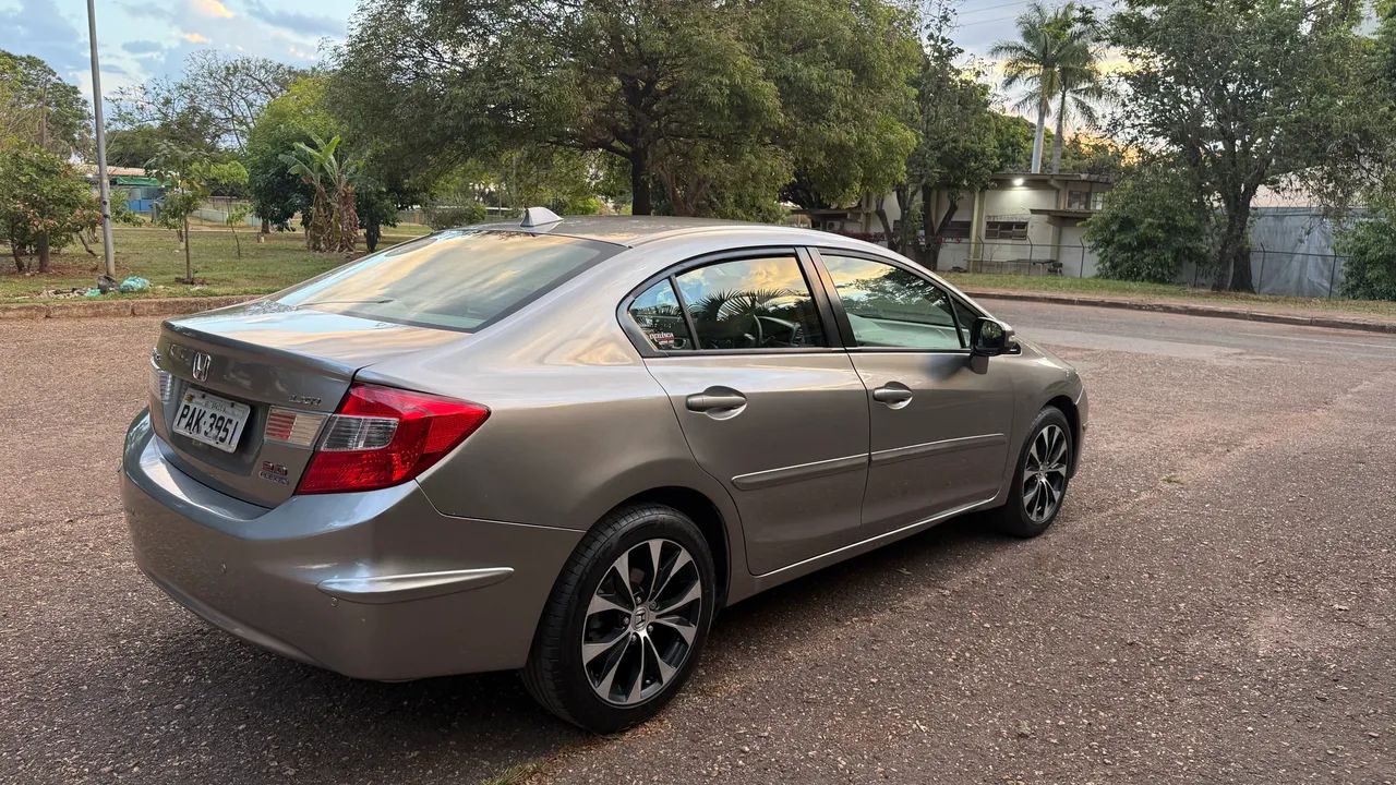 Honda Civic Civic Sedan LXR 2.0 Flexone 16V Aut. 4p 2016