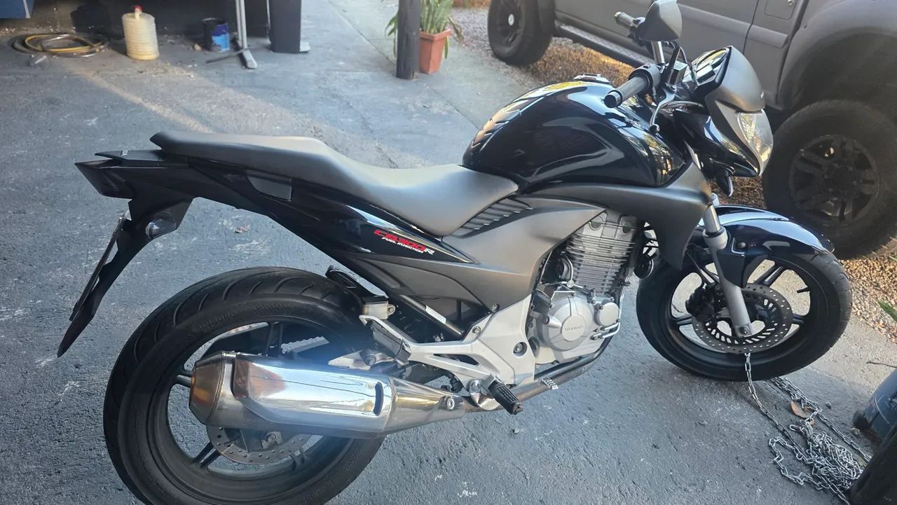 Honda cb300 nova