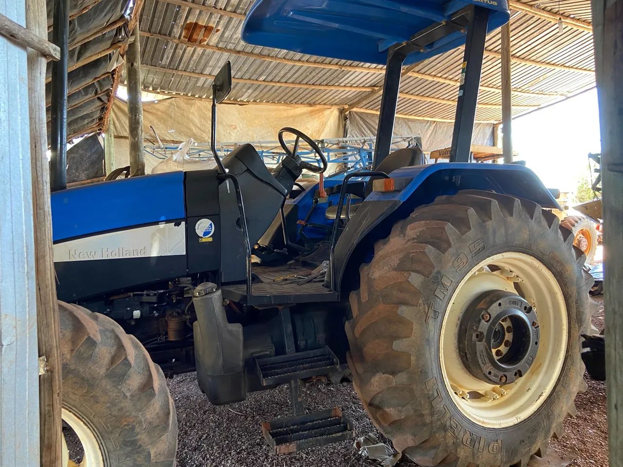Trator TL 85e