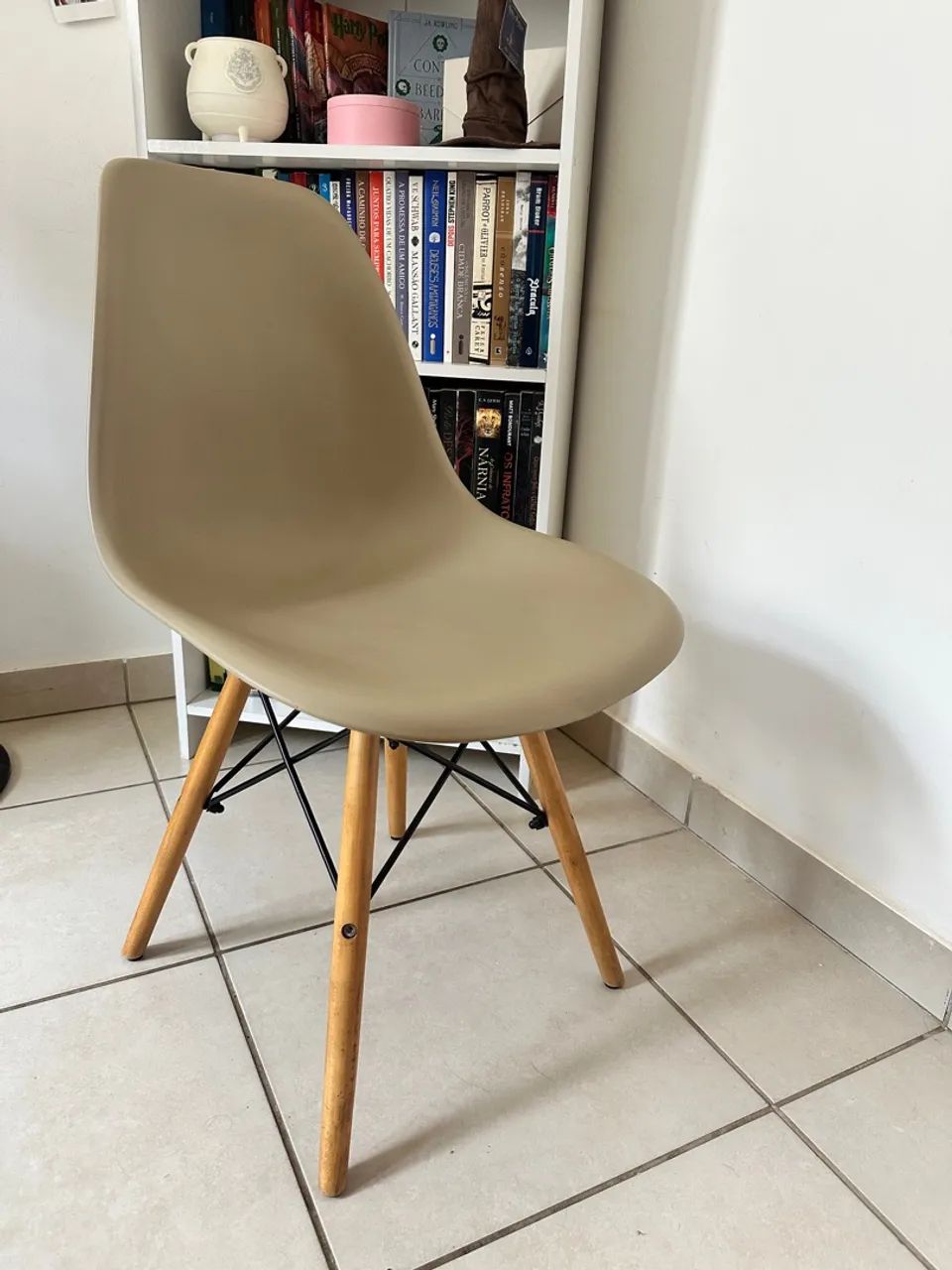 Cadeira Estilo Eames