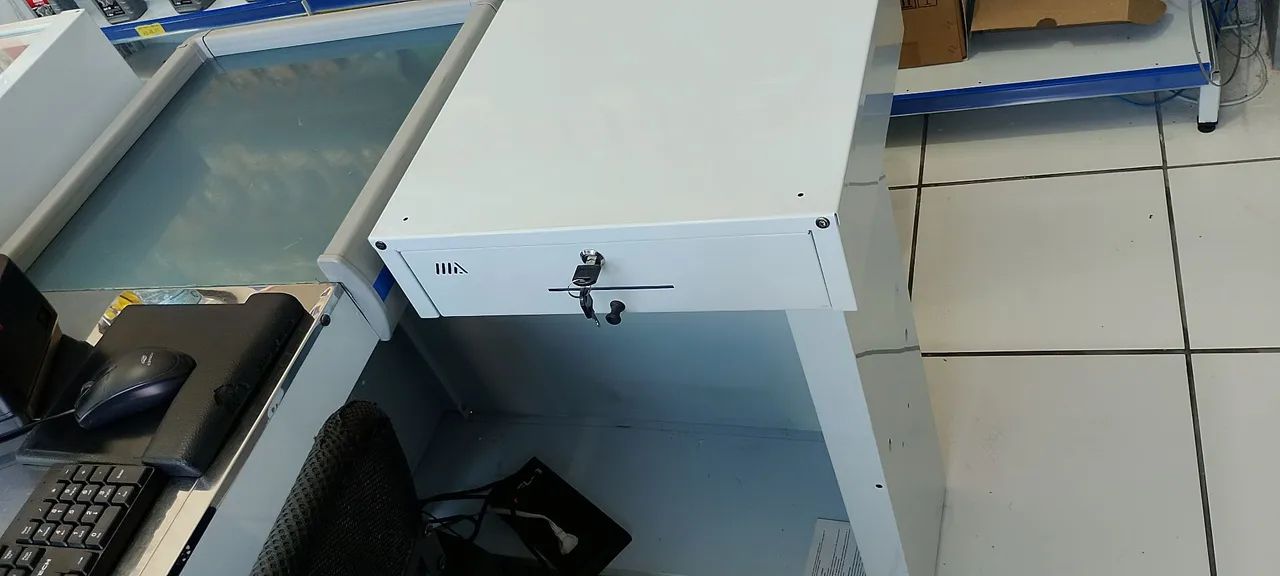 Balcão caixa Checkout para Loja 1,50m - Usado em ótimo estado - Foto 4