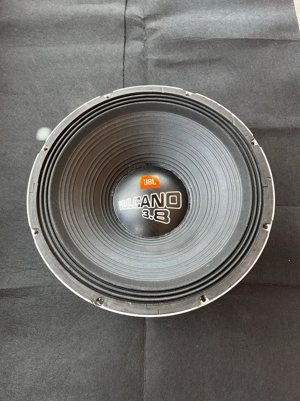 Vulcano 3.8 de 18 polegadas