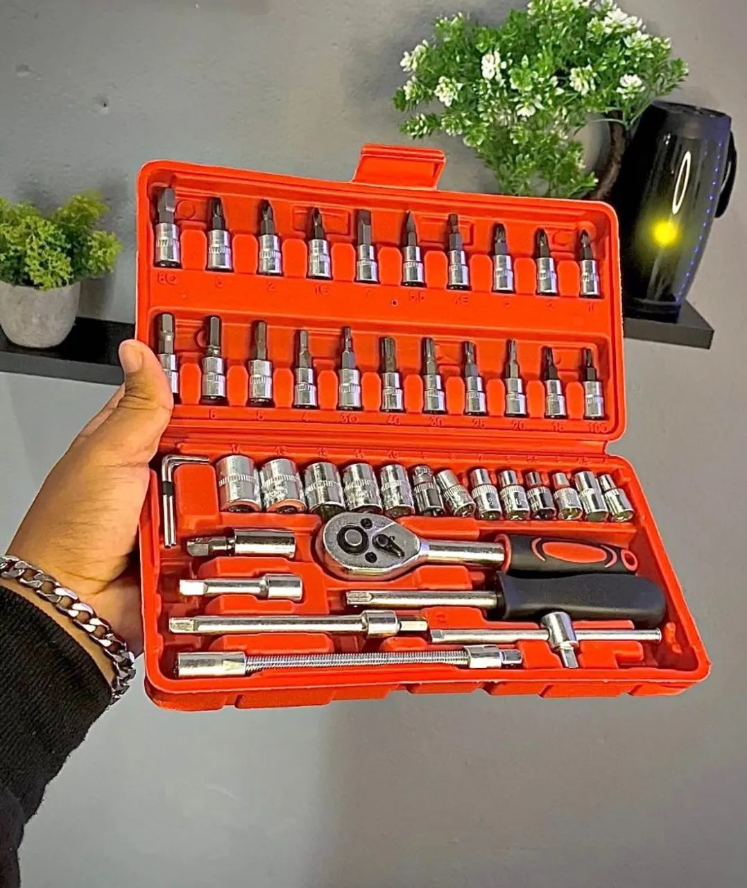 Kit de Ferramentas Completo (Catraca + Bits) - Prático e Versátil! ?