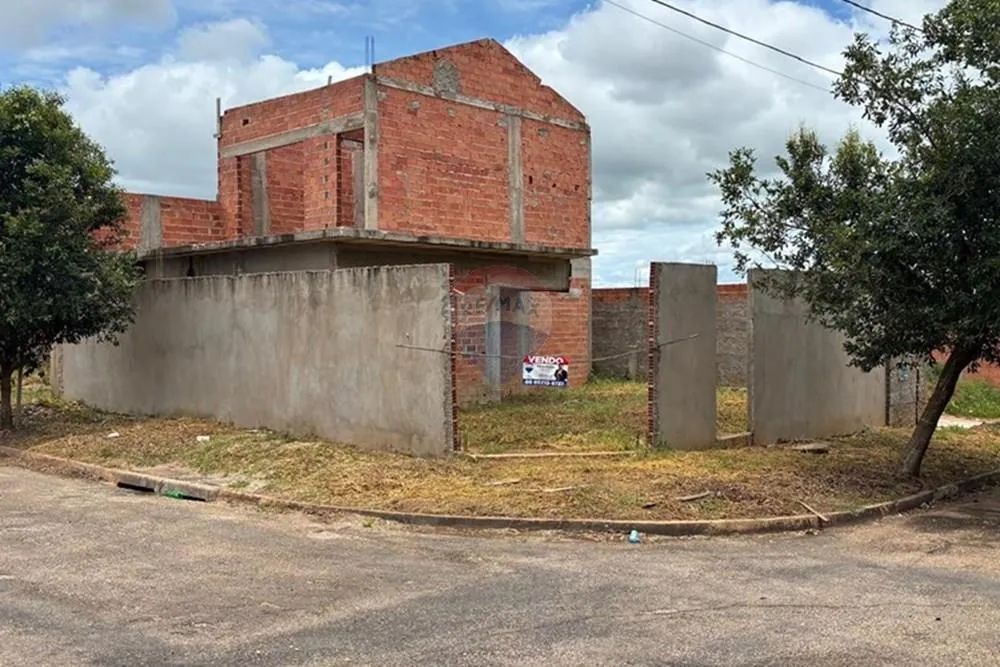 Terreno de Esquina com Obra em Andamento  Jardim da Mata II