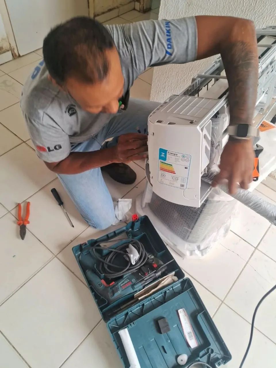 Técnico em refrigeração de Ar-condicionado  - Foto 5