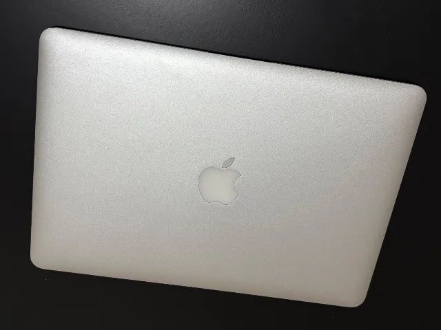 Apple MacBook Air 2017 - 1TB SSD | Core i5 | Dual Core | 8GB DDR3