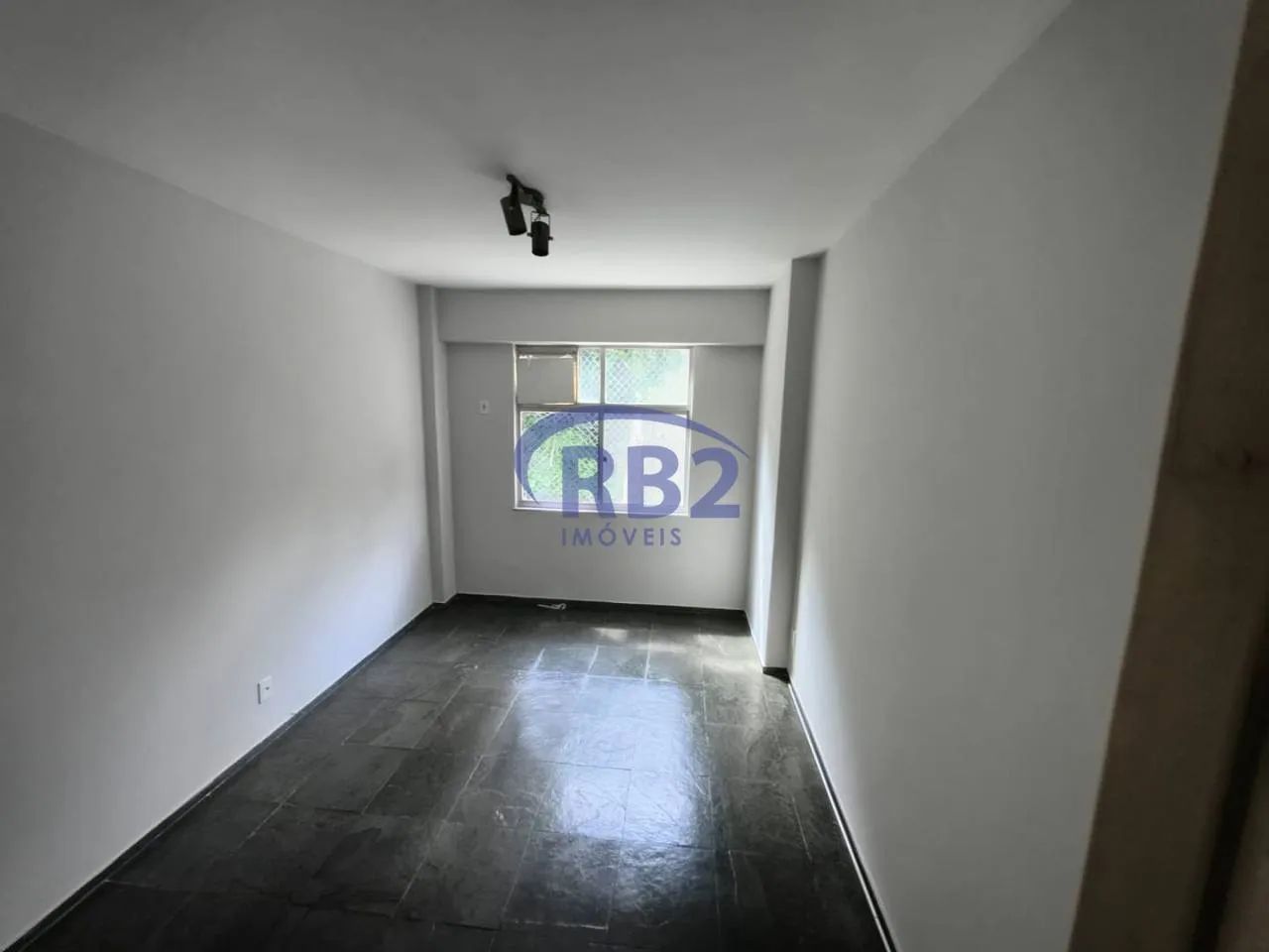 Locação de 2 quartos no Ingá