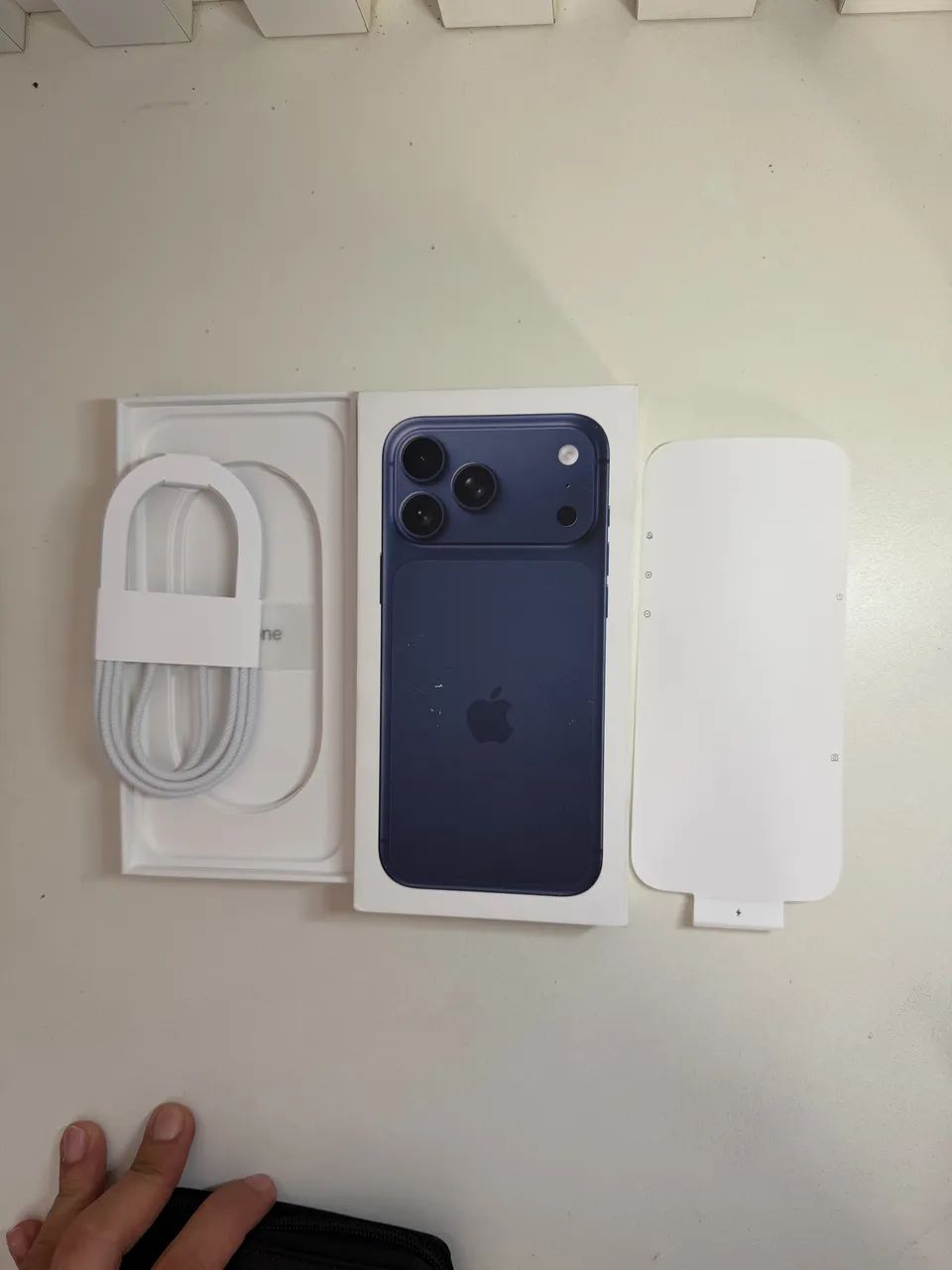 Cabo Original Apple + caixa 17 Pro Max Azul  - Foto 2