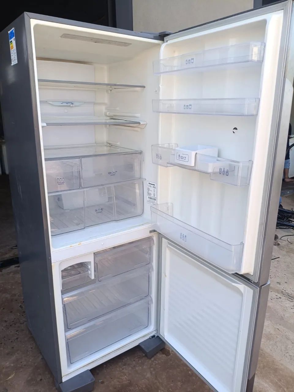 Vendo geladeira 
