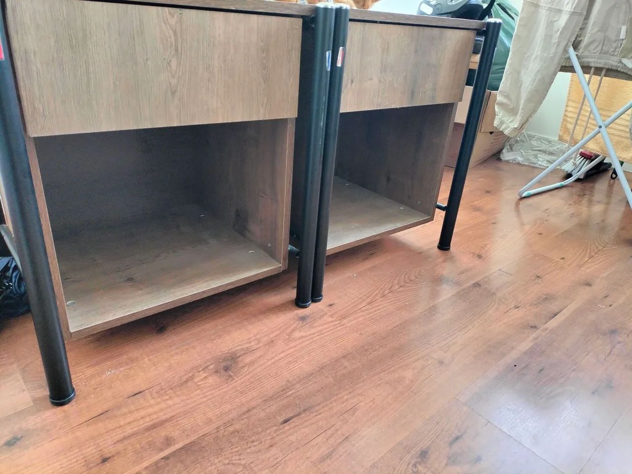 Mesa de Cabeceira 
