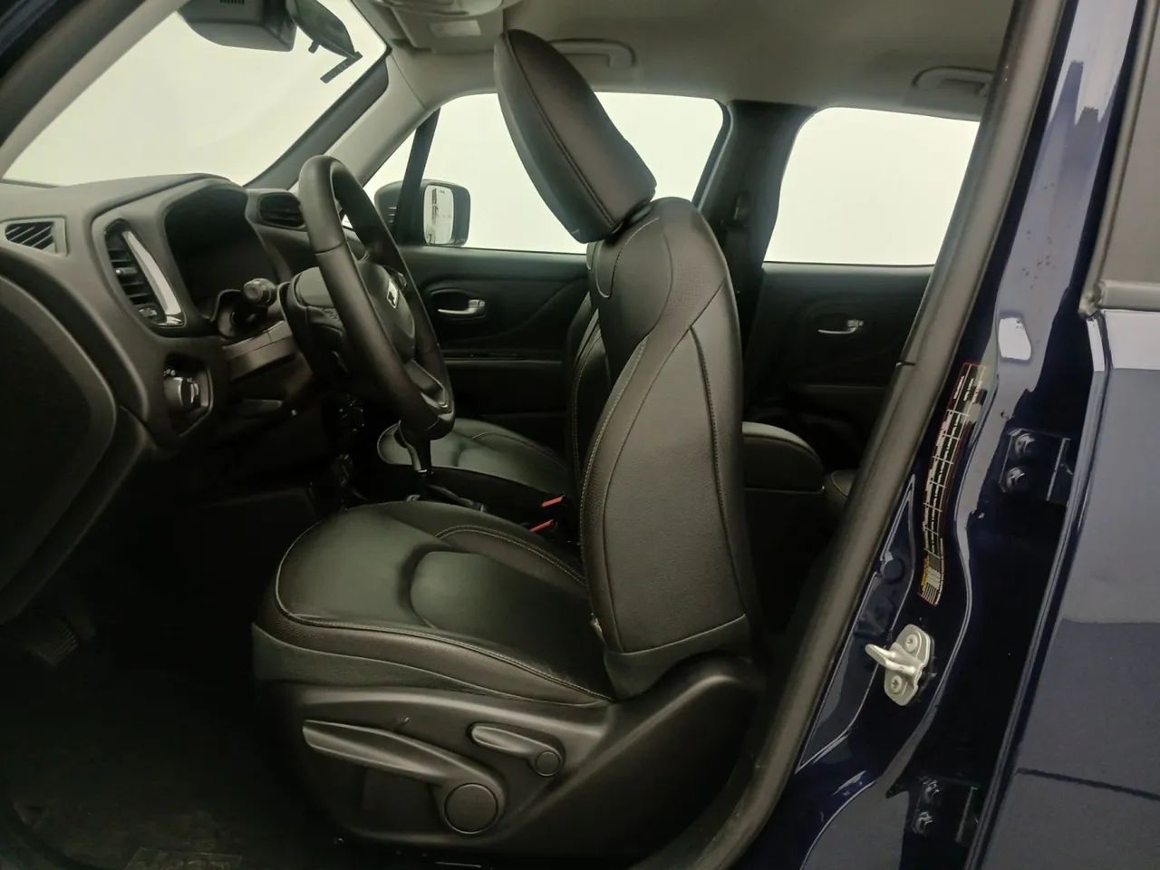 Jeep Renegade Long. T270 1.3 TB 4x2 Flex Aut., foto 16 de 18