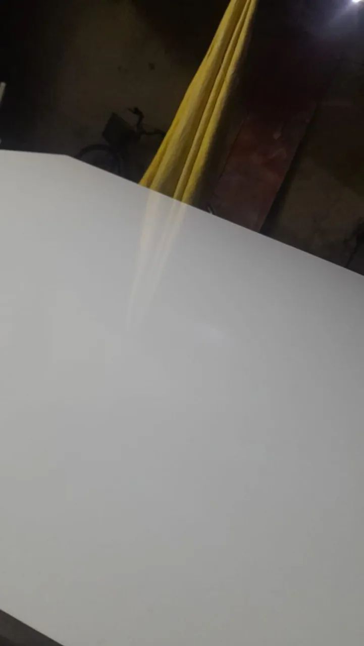  tampo de mesa  em laca  linda