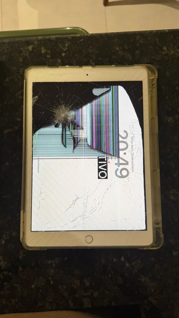 iPad 7 32gb (tela quebrada) - Foto 4