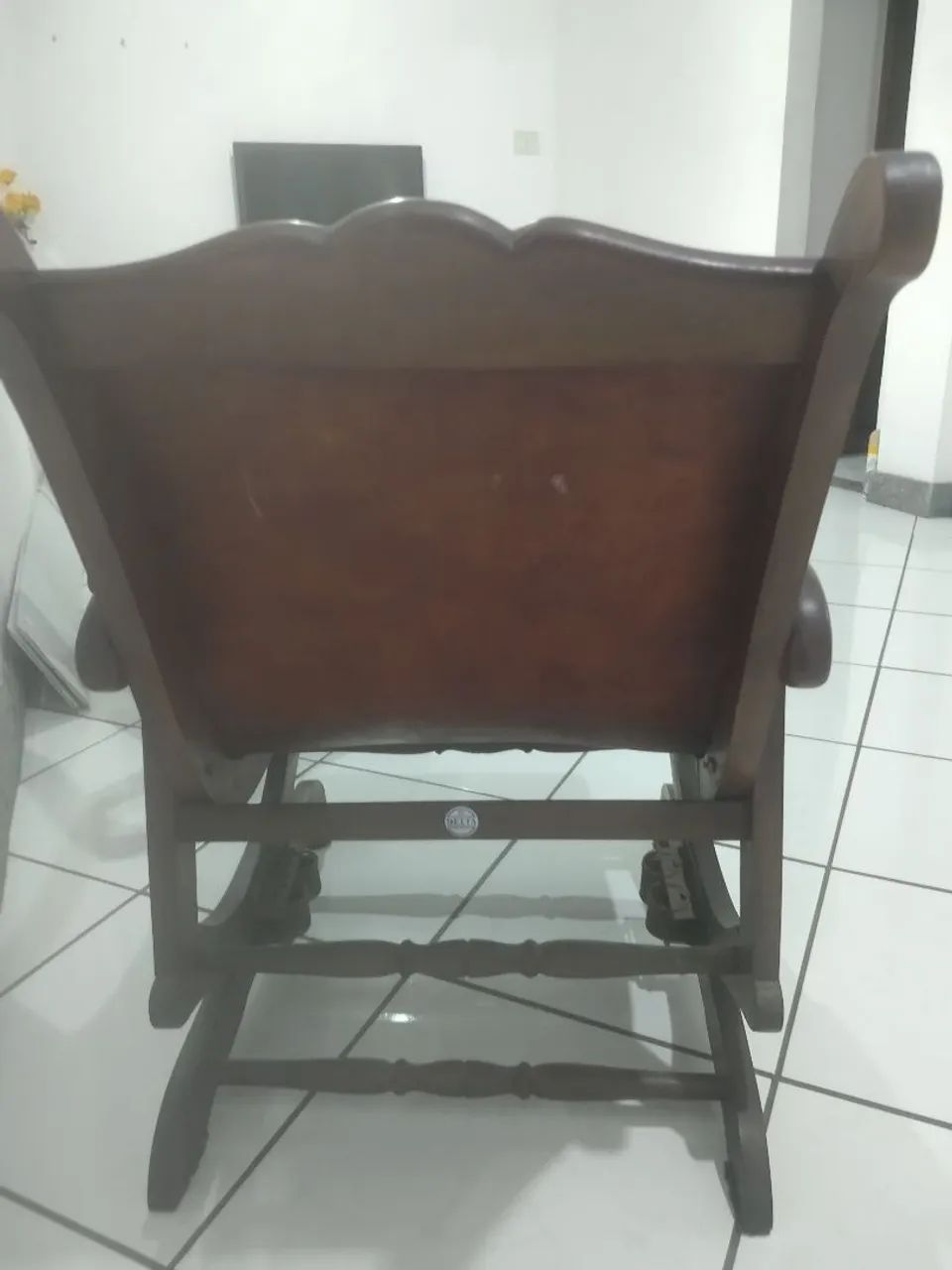 Poltrona de couro ( ler descrição) - Foto 4