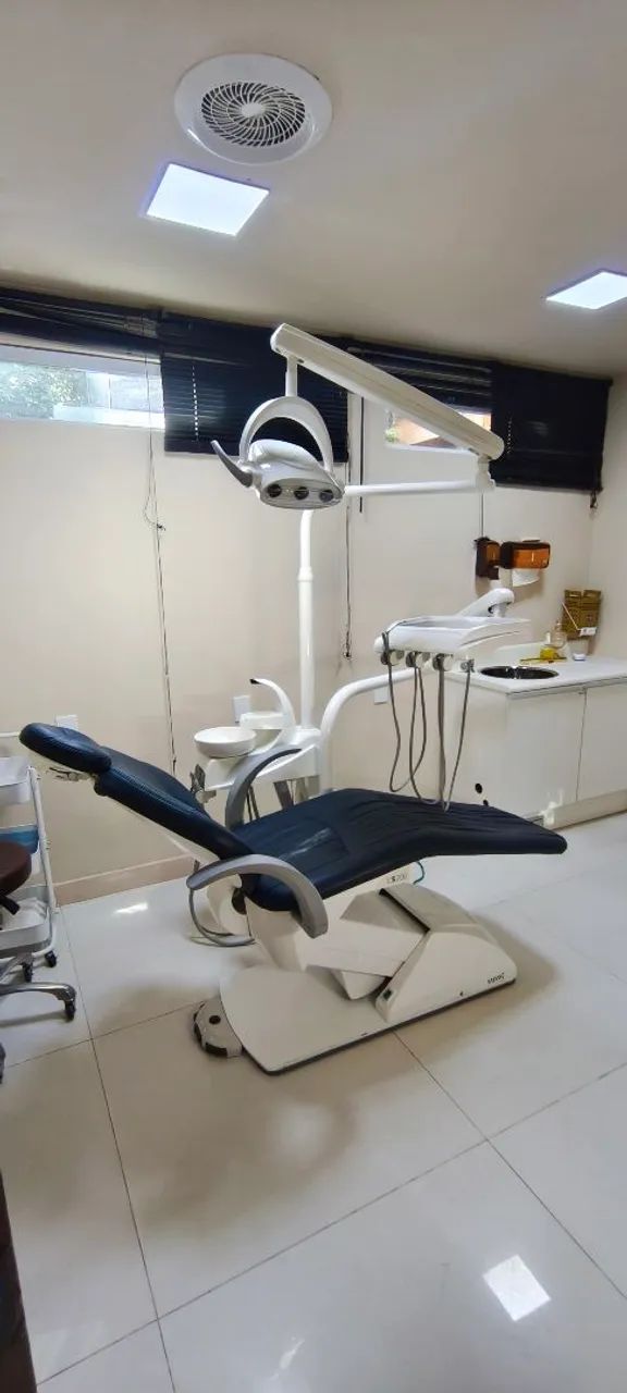 ? Cadeira Odontológica Syncrus Completa - Com compressor, estado de Nova - Oportunidade! - Foto 2