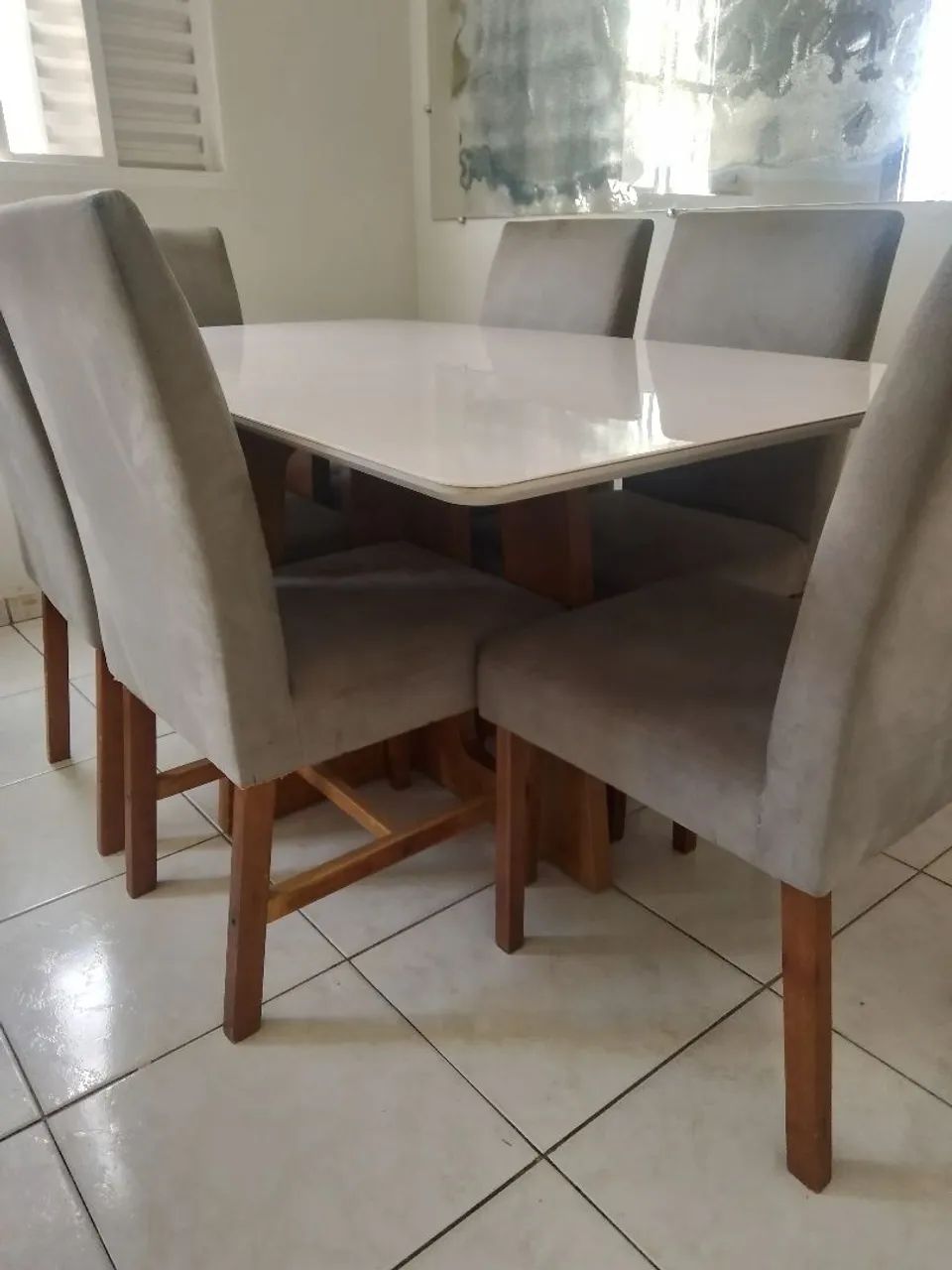 Mesa com 6 cadeiras  - Foto 3