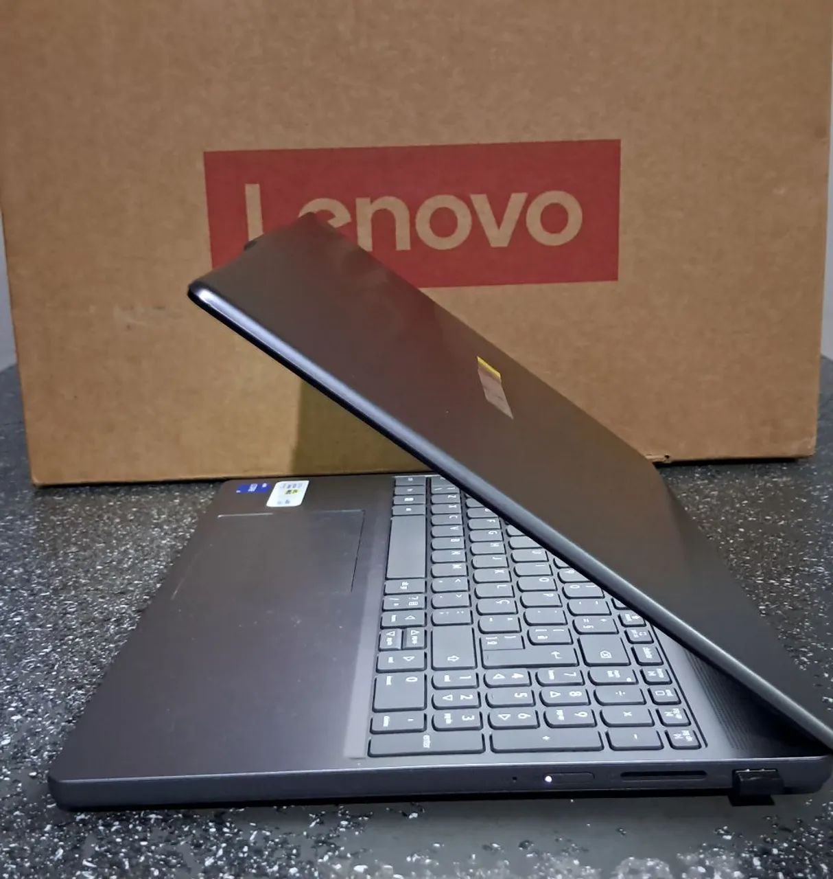 Notebook LENOVO IDEA PAD Slim3 - Foto 5