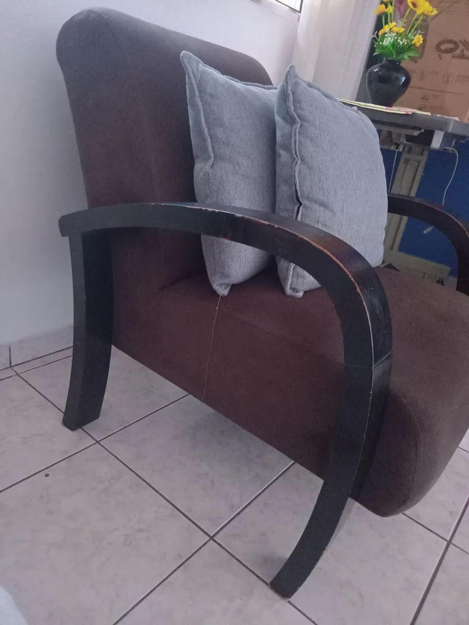 Poltrona  tecido marrom