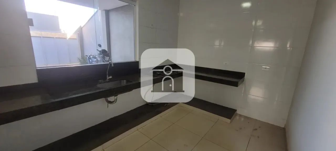 Casa sobrado para locação no bairro Laranjeiras - Foto 5