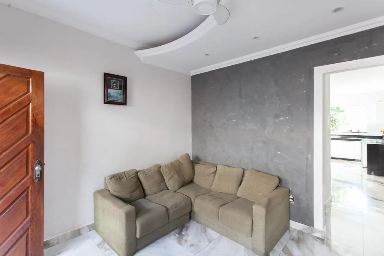 Casa à Venda - Floramar, 3 Quartos, 360 m2 - Foto 2