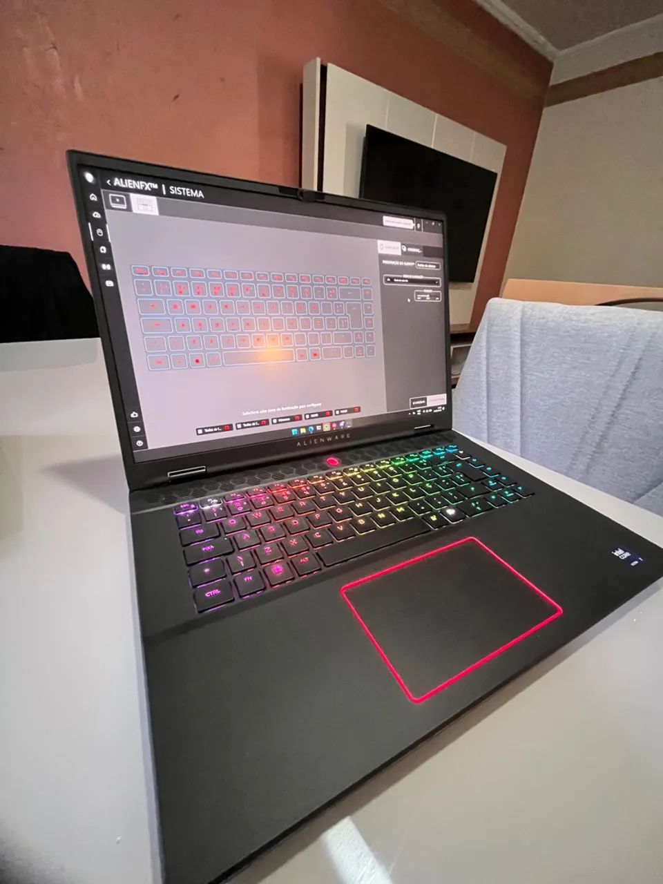 Alienware M16 R2  - Foto 5