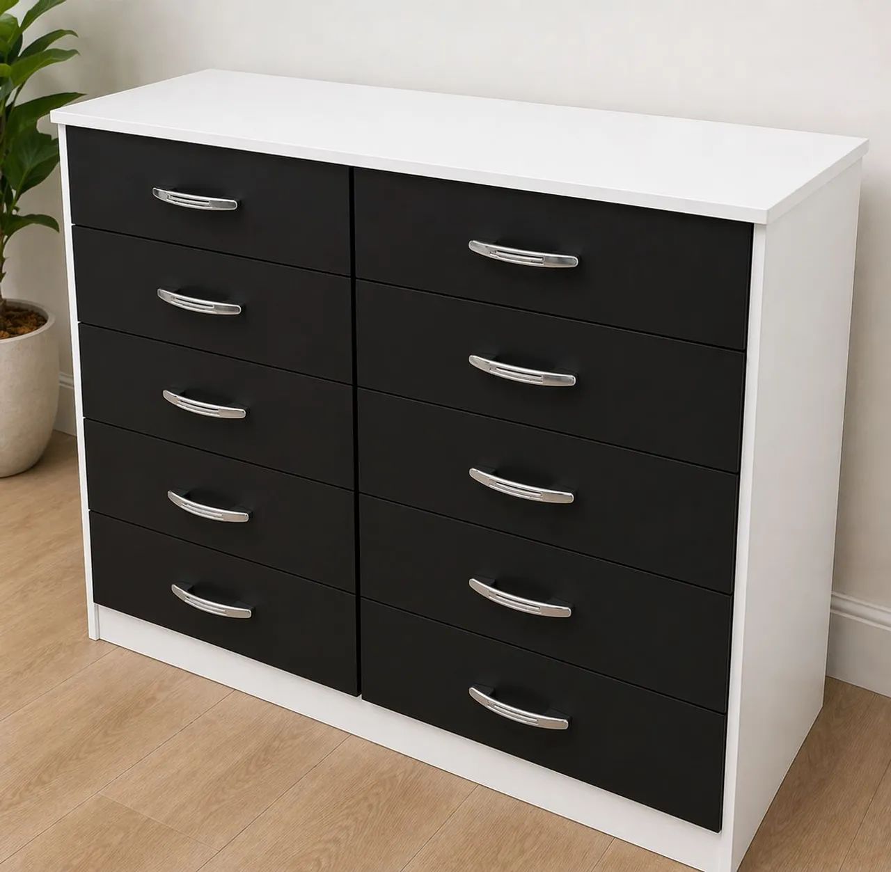 Cômoda Parati nova 
