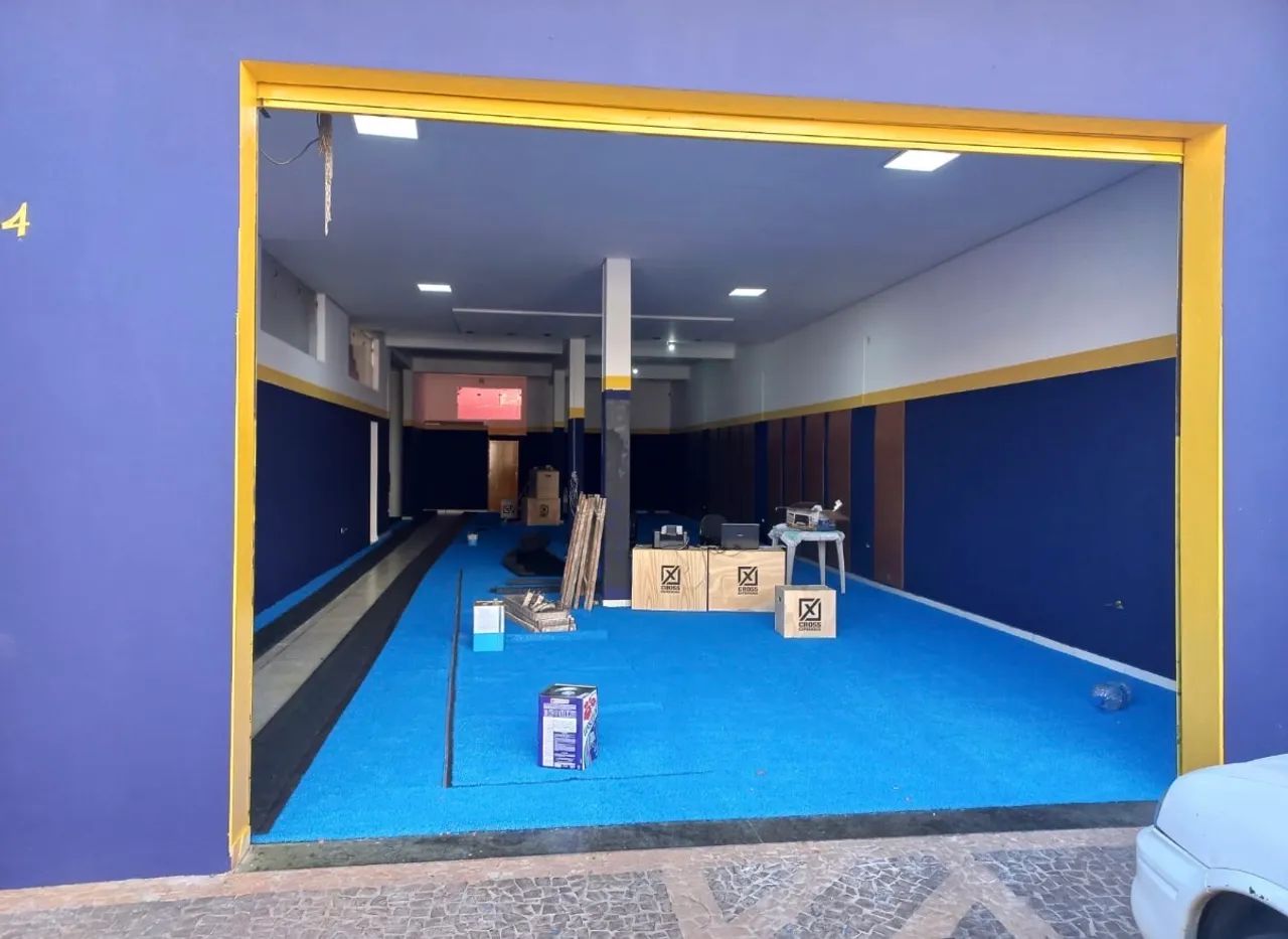 Cômodo comercial 220m2 Novo Mundo - Foto 2