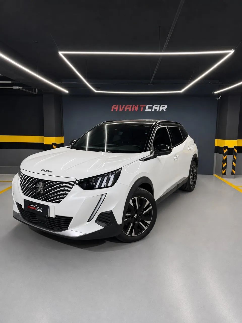 Peugeot E-2008 2023