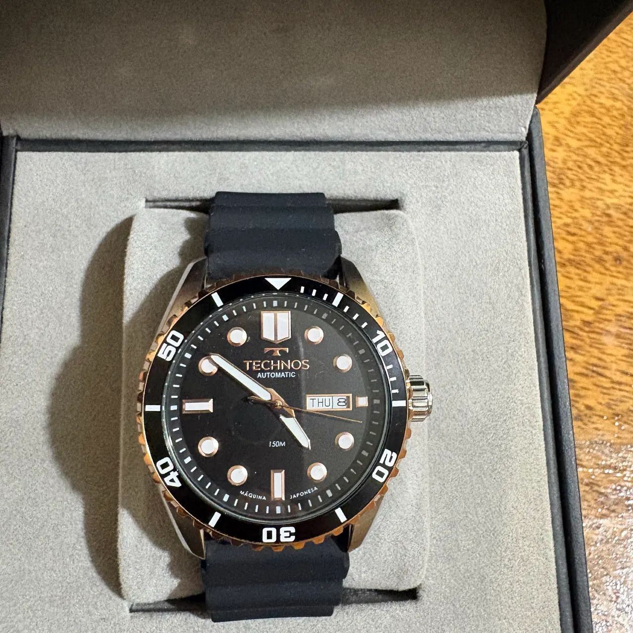 Relógio technos automático sem uso  43 mm