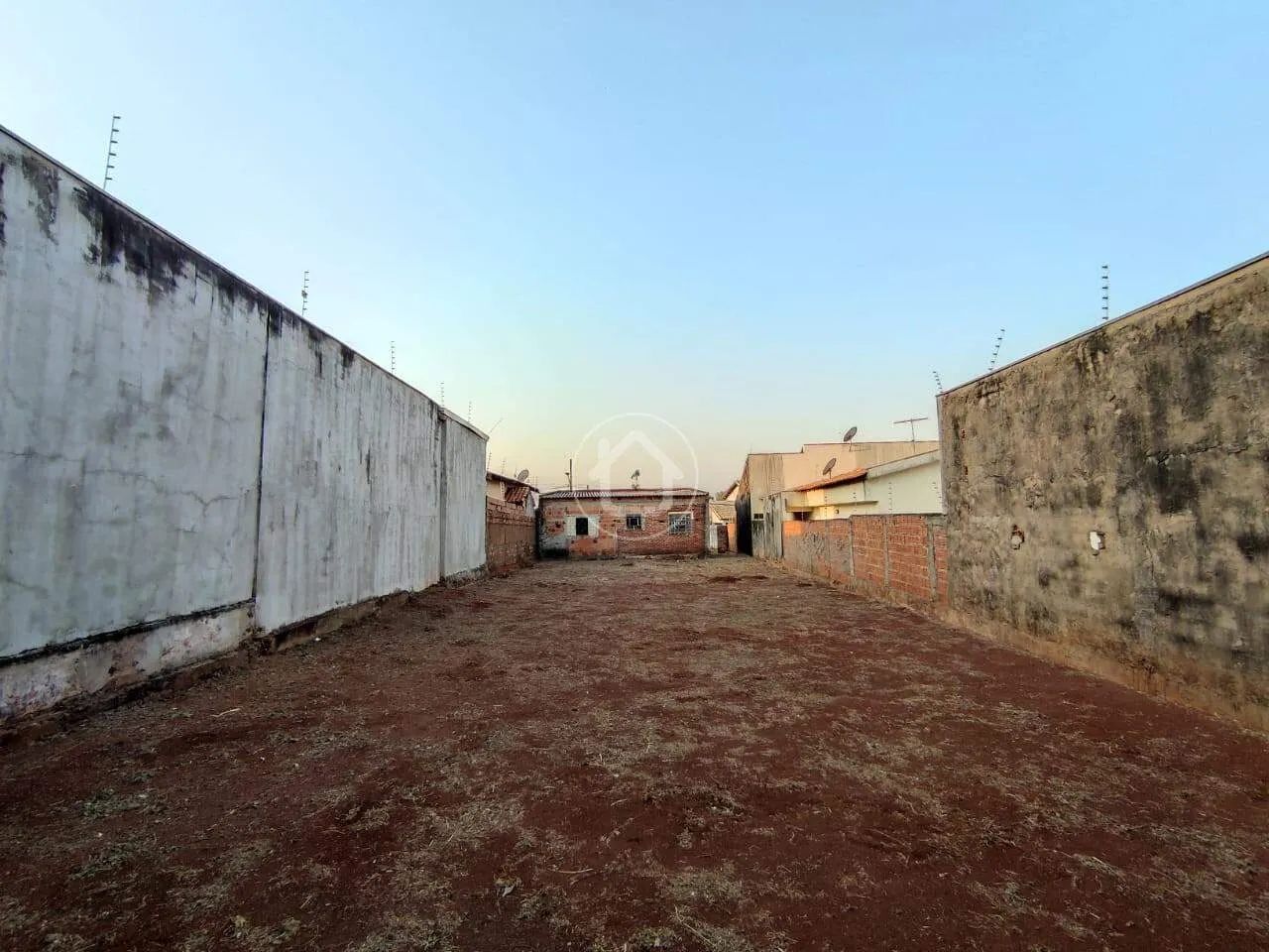 TERRENO EM PARTE NOBRE DA VILA PLANALTO - Foto 4