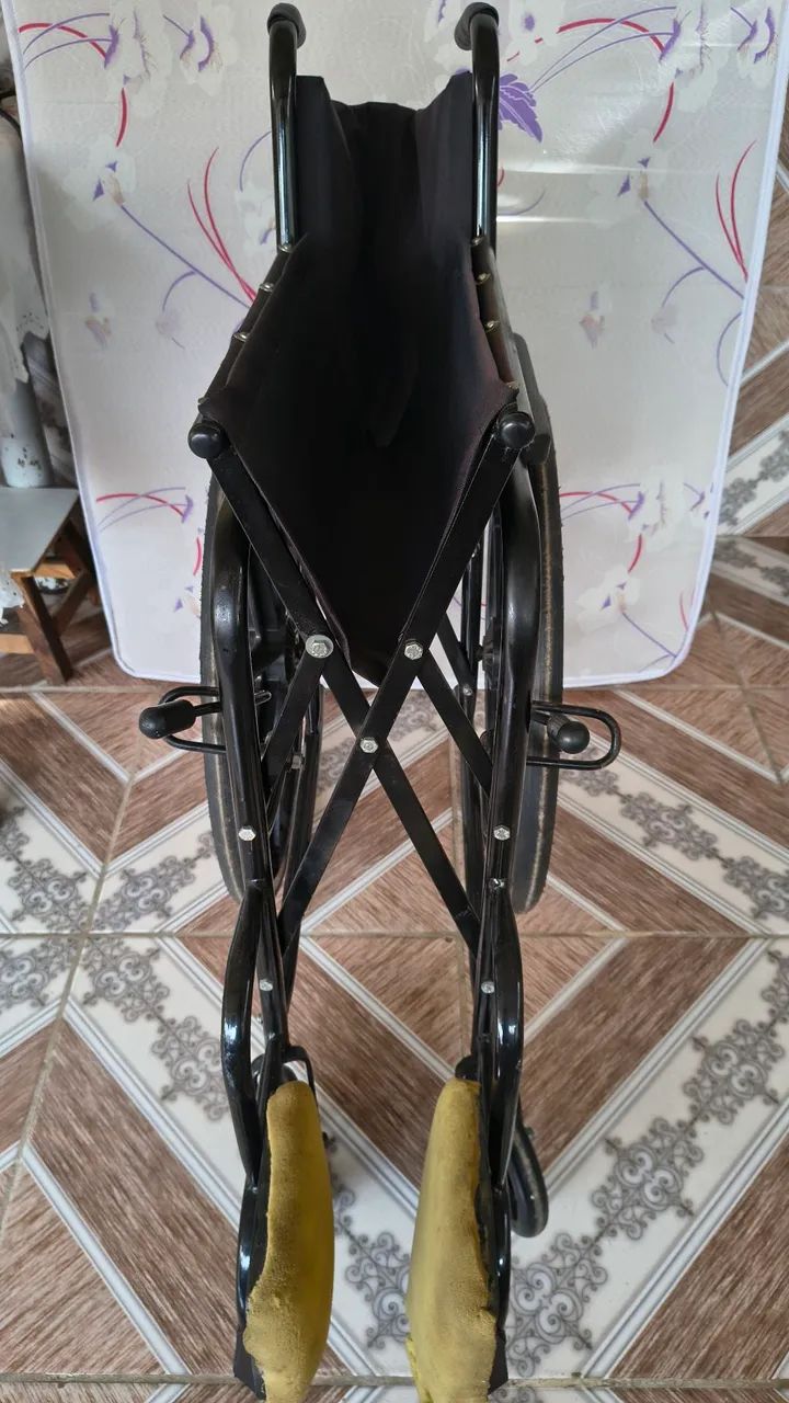 Cadeira de Rodas  - Foto 2