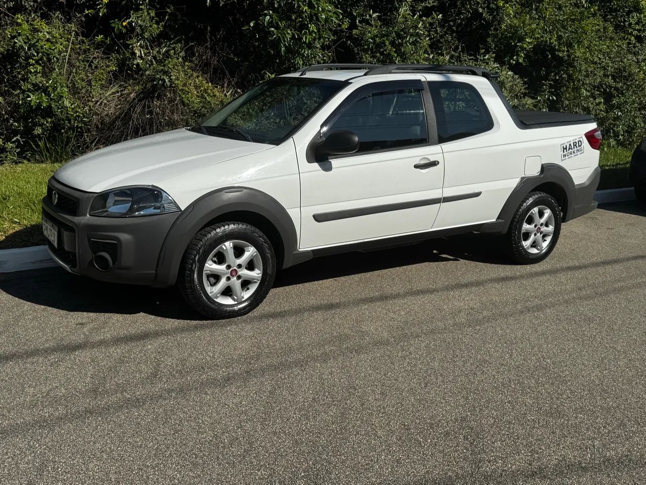 Fiat Strada Working 1.4 MPI Fire Flex 8V CD 2016