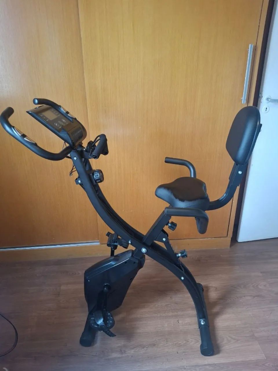 BICICLETA ERGOMÉTRICA DOBRÁVEL