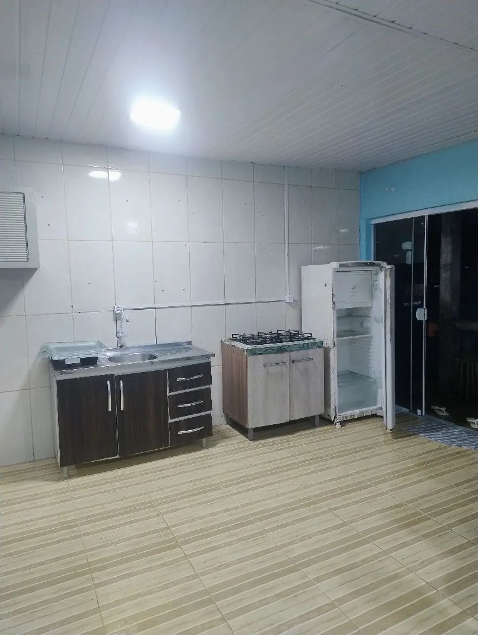 Alugo casa 