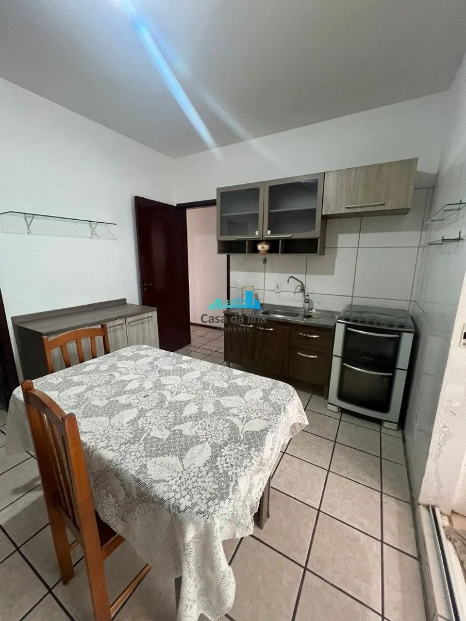 Duas casas e 3 quitinetes - ótima rentabilidade - Foto 3