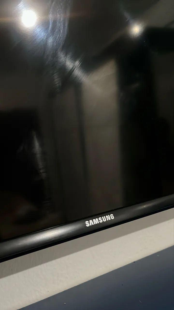 Vende se TV SMART SAMSUNG 40 POLEGADAS  - Foto 3