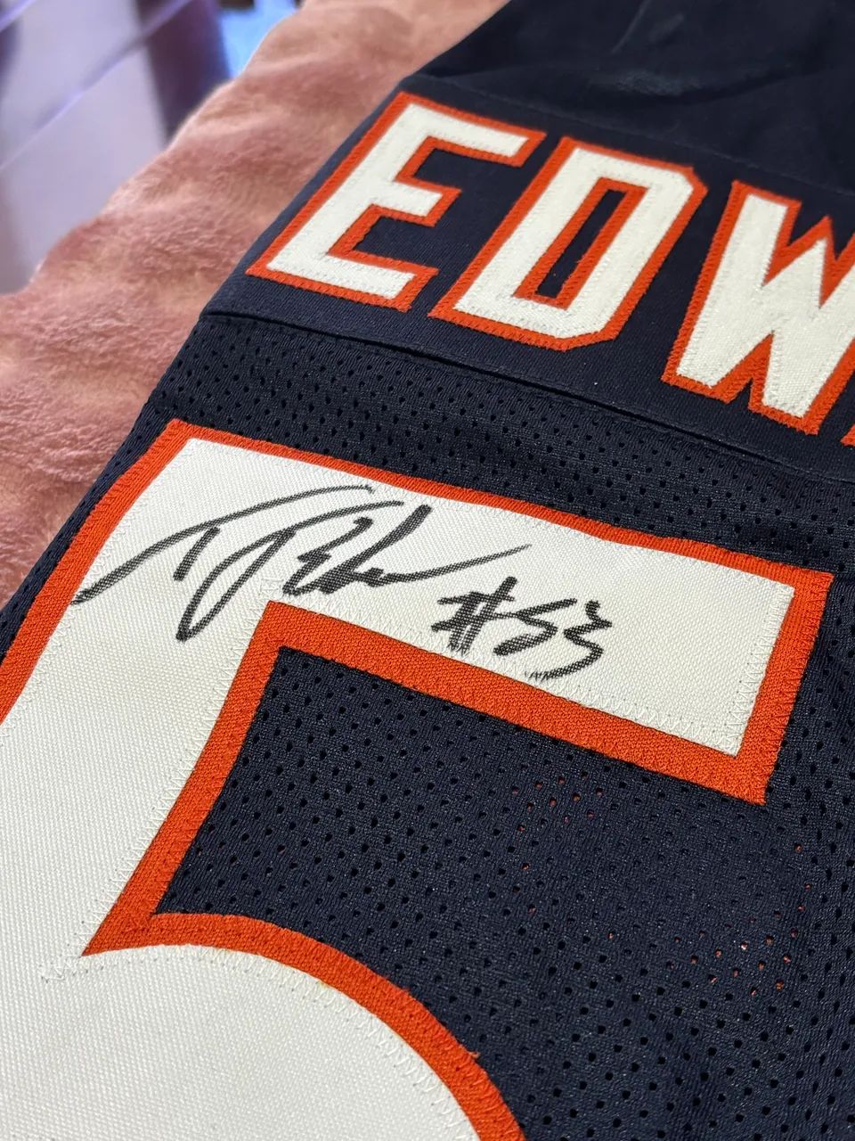 Camisa Chicago Bears Autografada TJ Edwards - Foto 2