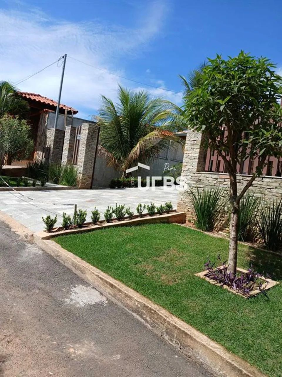 0 - Casa 3 quartos, sendo 2 suítes - Foto 2