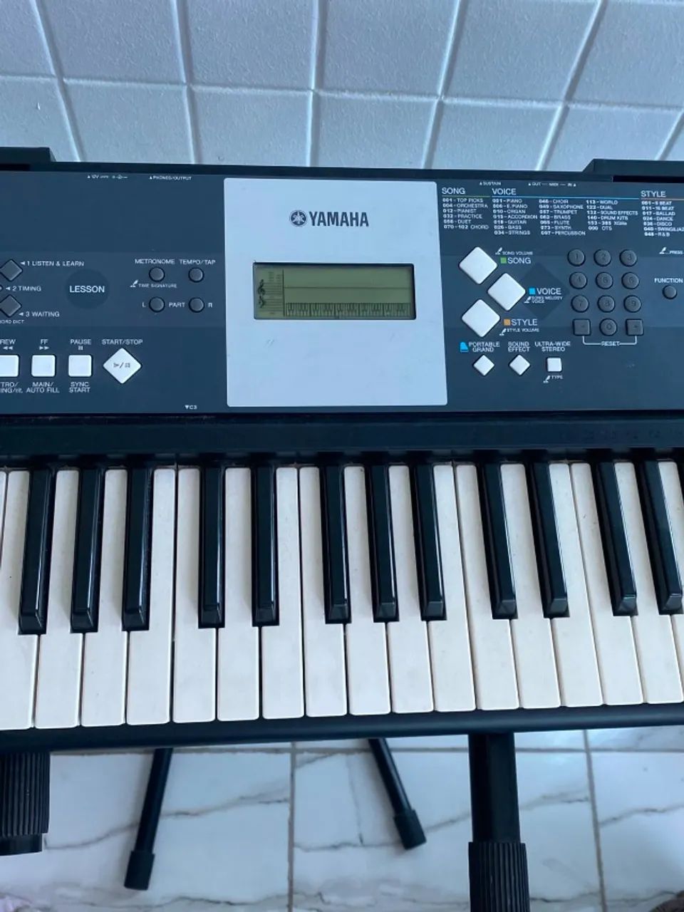 Teclado Yamaha YPT-230 - Foto 3