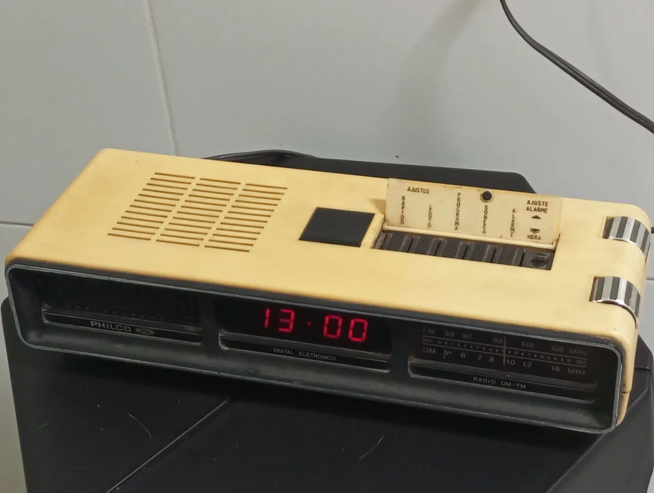 Philco Ford - Rádio Relógio  - Foto 2