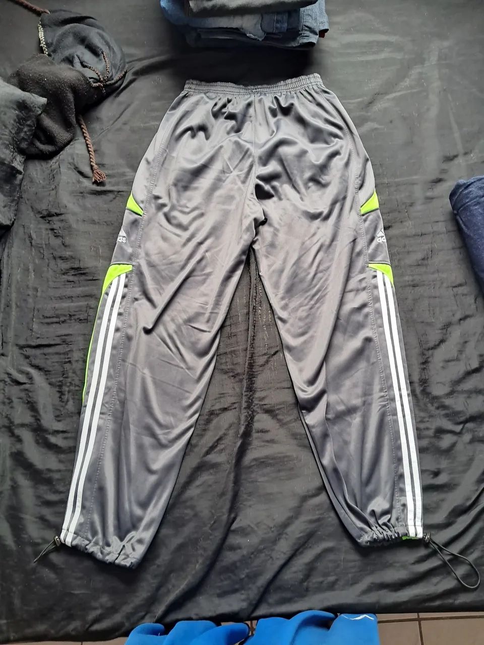 Calça usada, tamanho P - Foto 2
