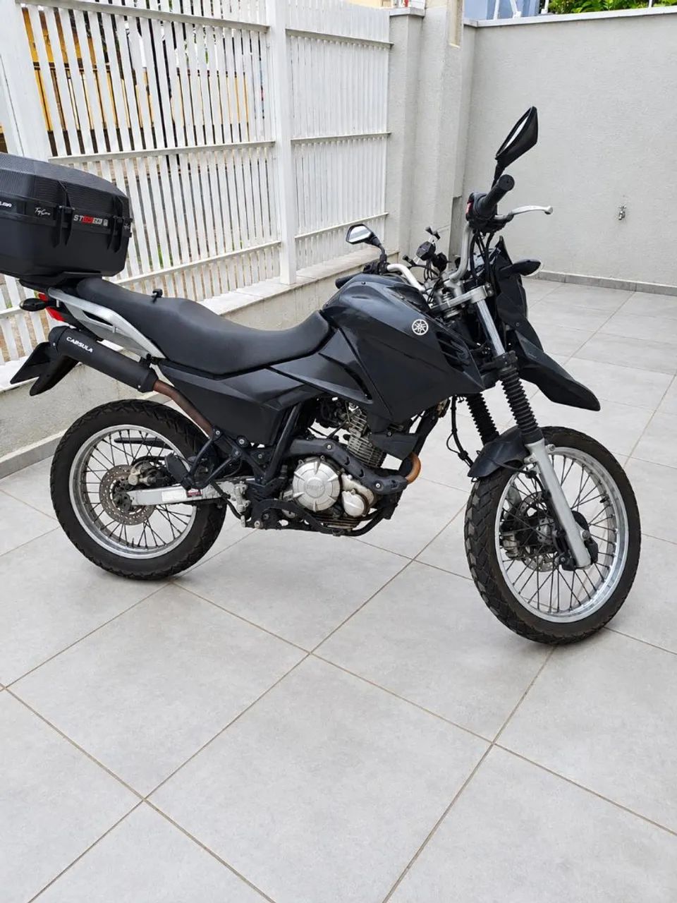 Vendo ou troco moto 